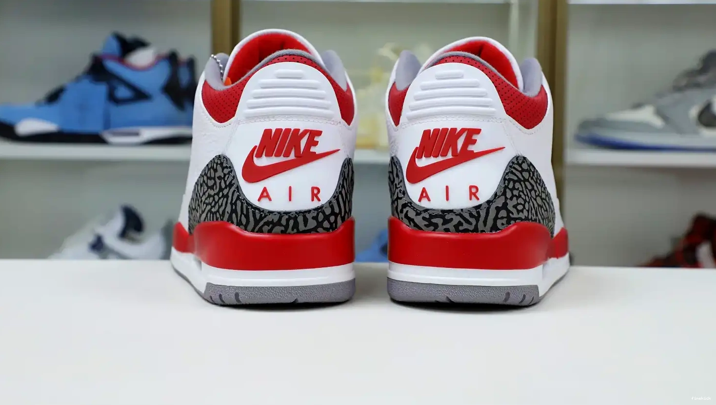 JORDAN 3RETRO